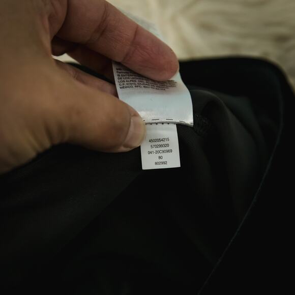 Chico's 1 Size Medium 8 Black Velvet Pull On Stretch Knit Leggings Pants NEW - Picture 6 of 7